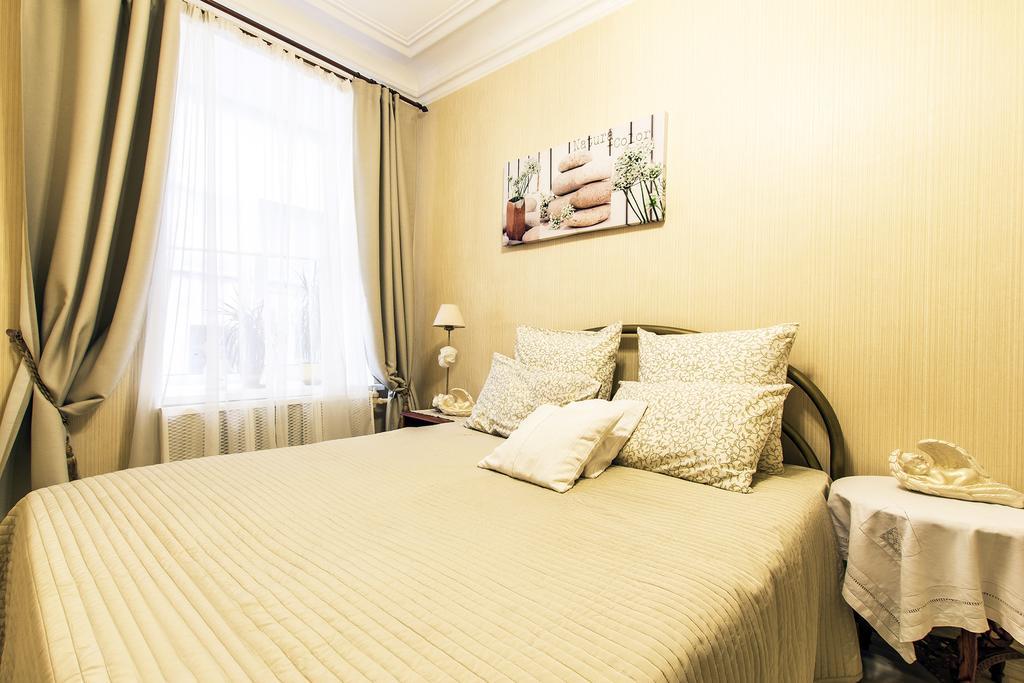 Apartment On Mokhovaya 31 Санкт Петербург Екстериор снимка