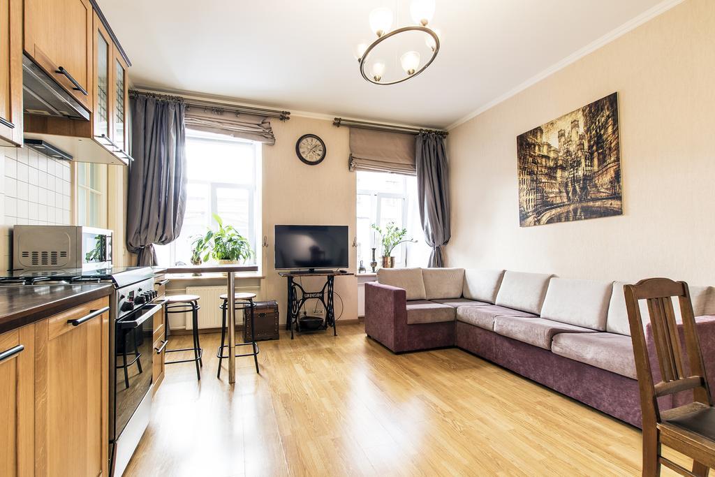 Apartment On Mokhovaya 31 Санкт Петербург Екстериор снимка